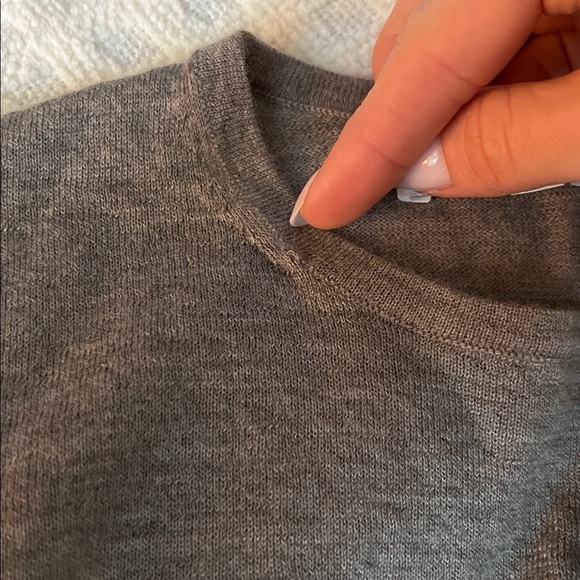 Charlotte Brody Perfect Crewneck Cashmere Sweater - Picture 10 of 11